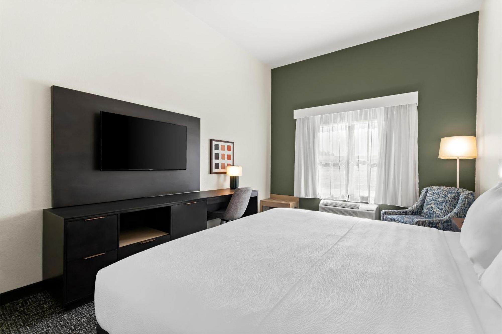 Spark By Hilton Panama Hotel 3*